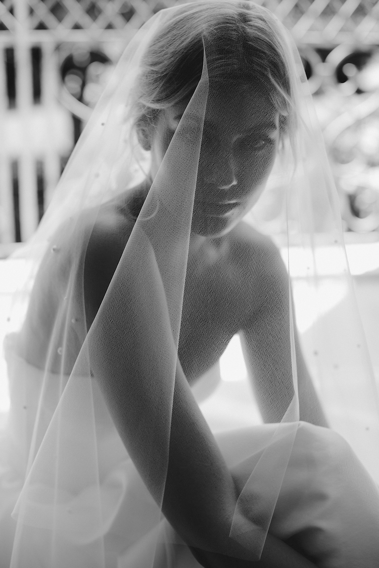 WEEPING-CHERRY-short-wedding-veil-9